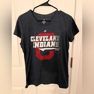 5/$25 Women’s Majestic Cleveland Indians Tshirt Size Large